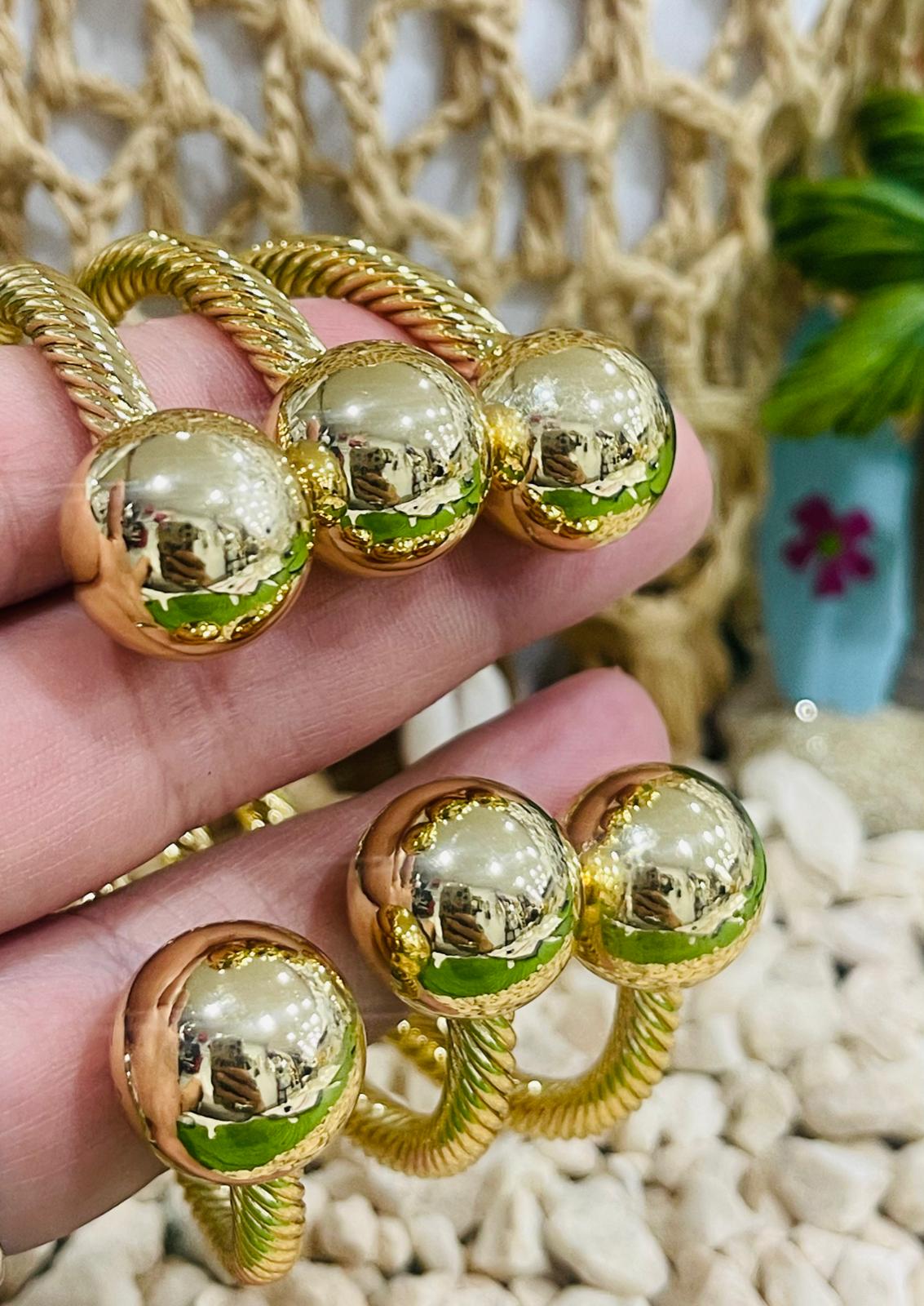 Ball Bracelet Trio Gold