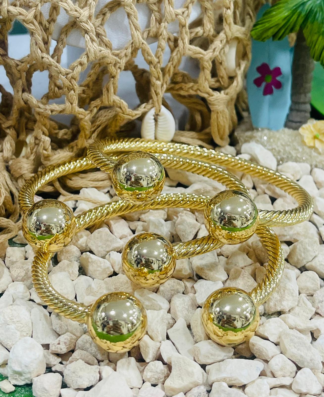 Ball Bracelet Trio Gold